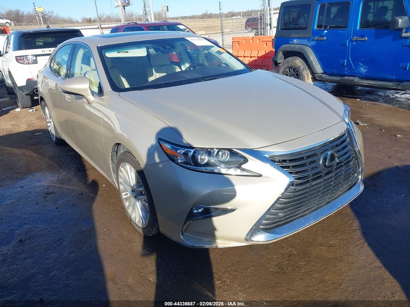 2016 Lexus ES