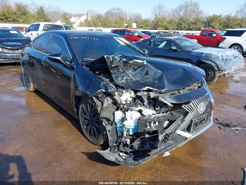 2021 Lexus ES