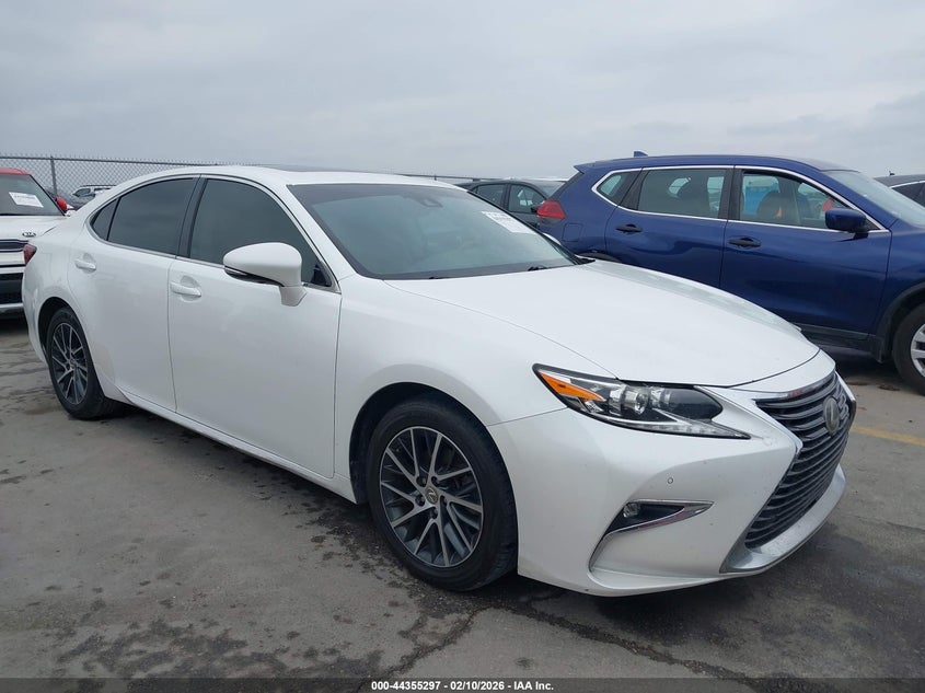 2017 Lexus ES