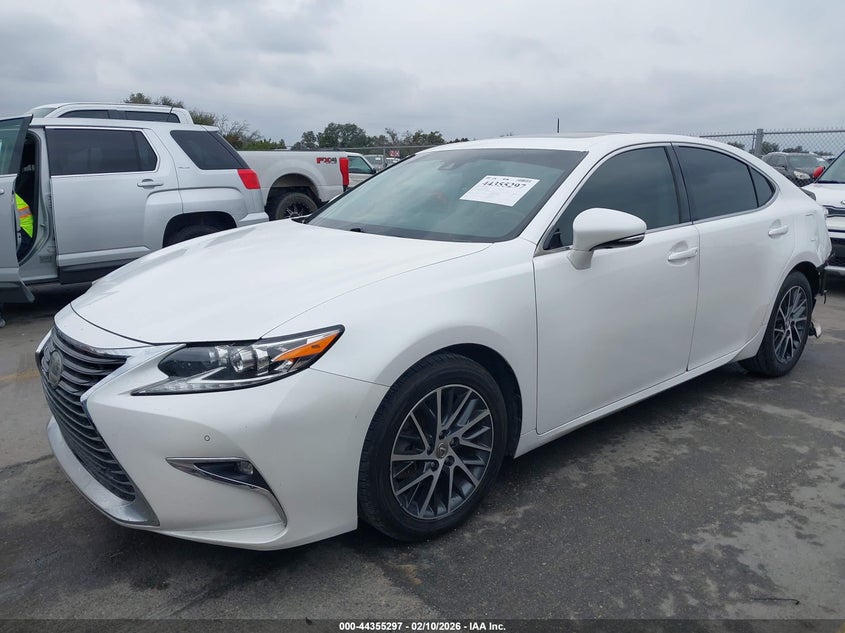 2017 Lexus ES