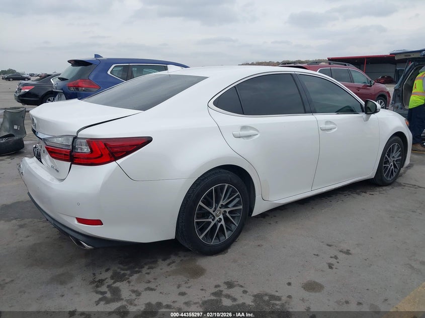 2017 Lexus ES