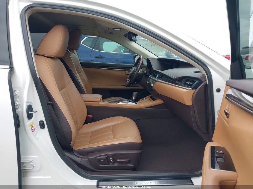 2017 Lexus ES