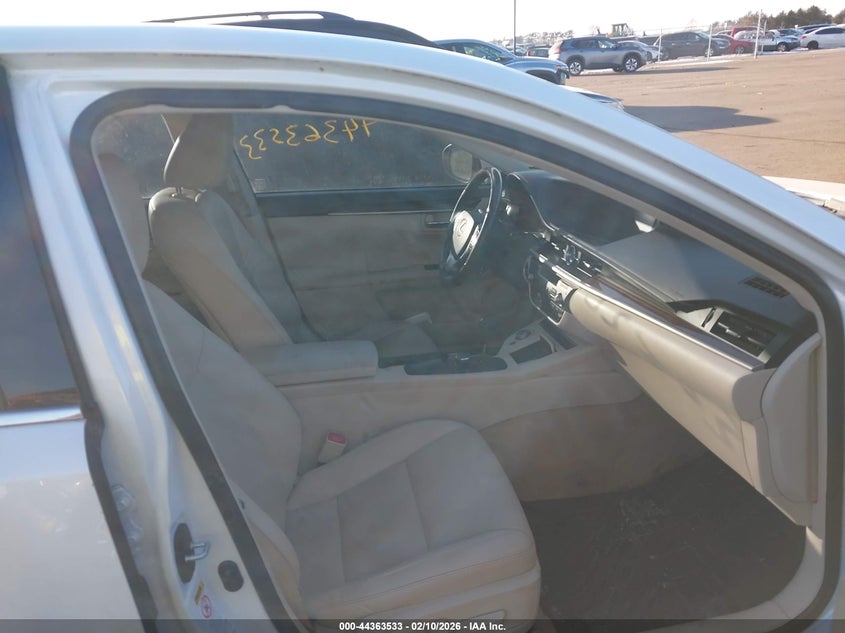 2015 Lexus ES