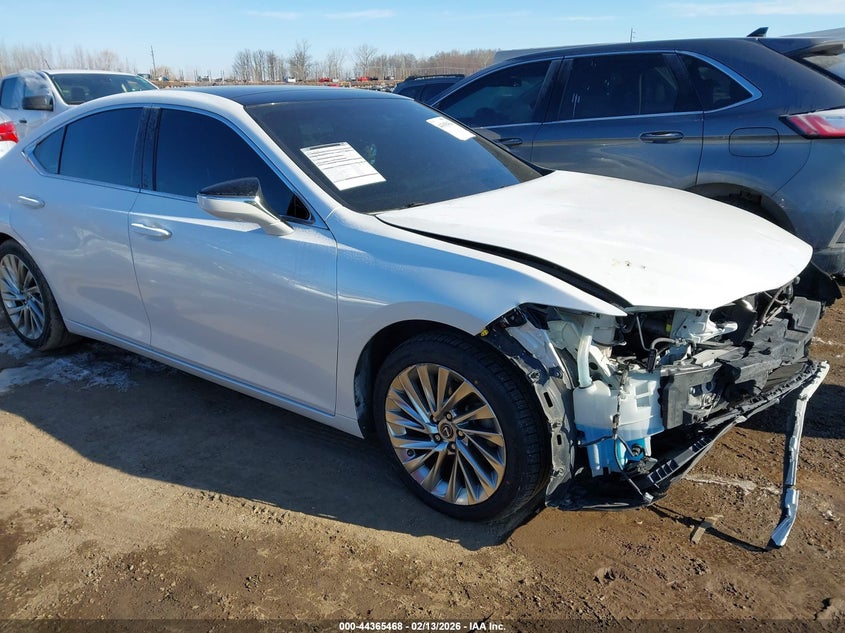 2021 Lexus ES