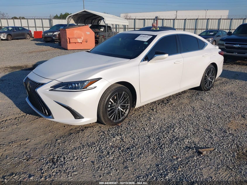 2025 Lexus ES