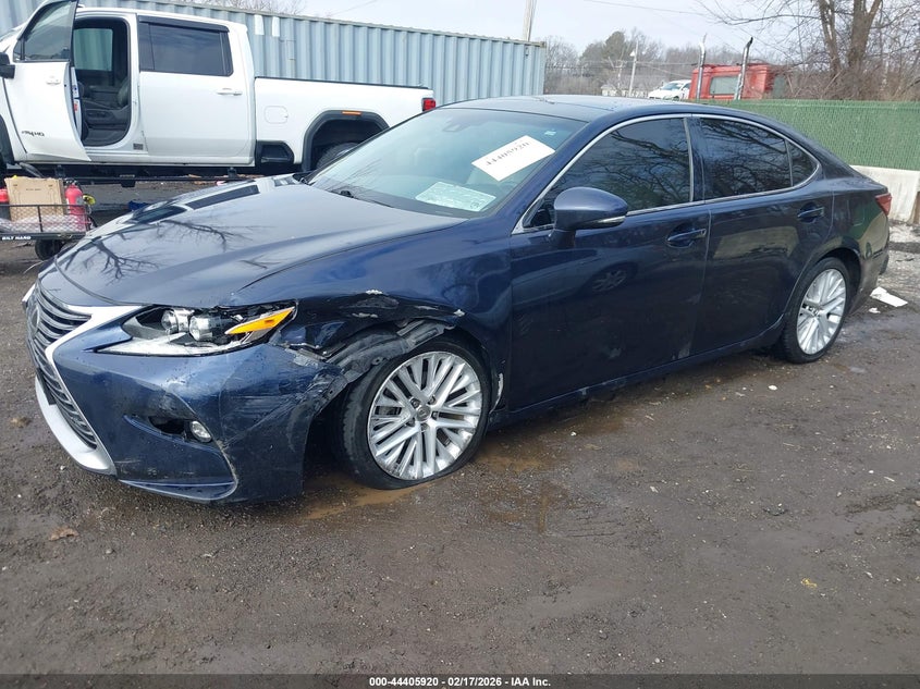 2016 Lexus ES