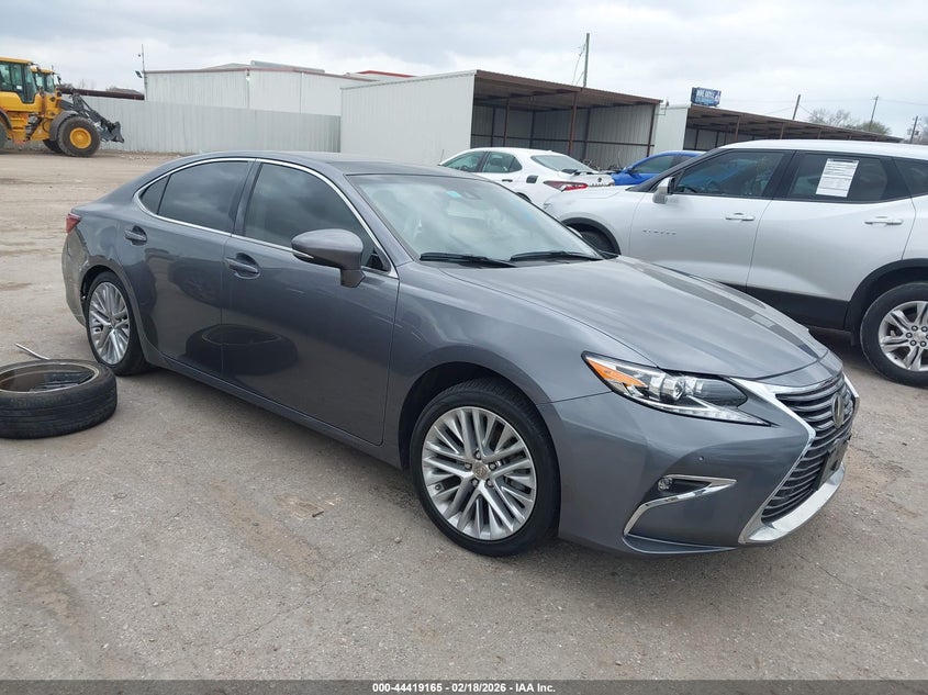 2016 Lexus ES