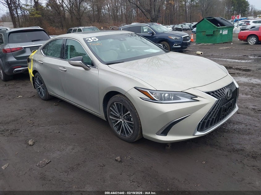 2025 Lexus ES