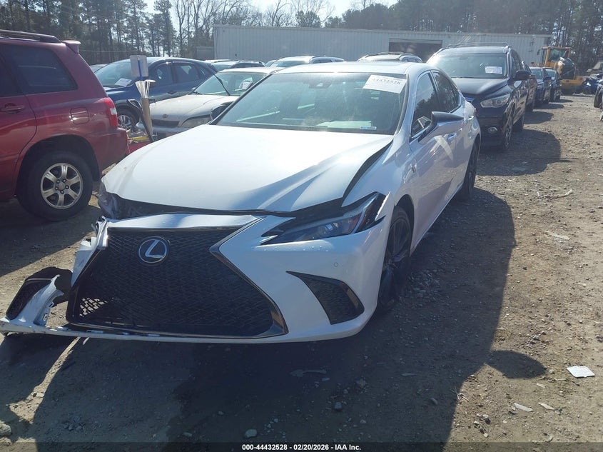 2021 Lexus ES