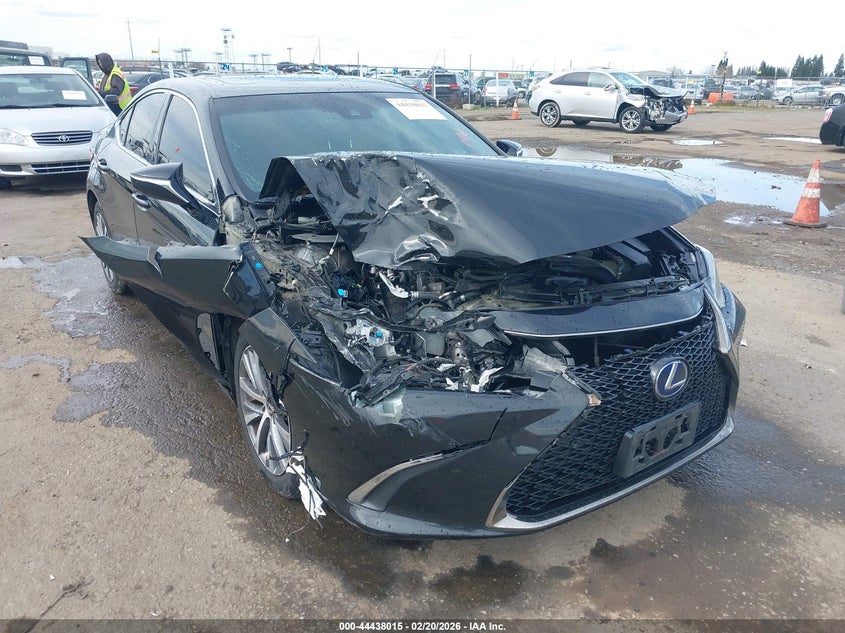 2020 Lexus ES