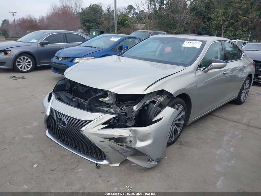 2021 Lexus ES