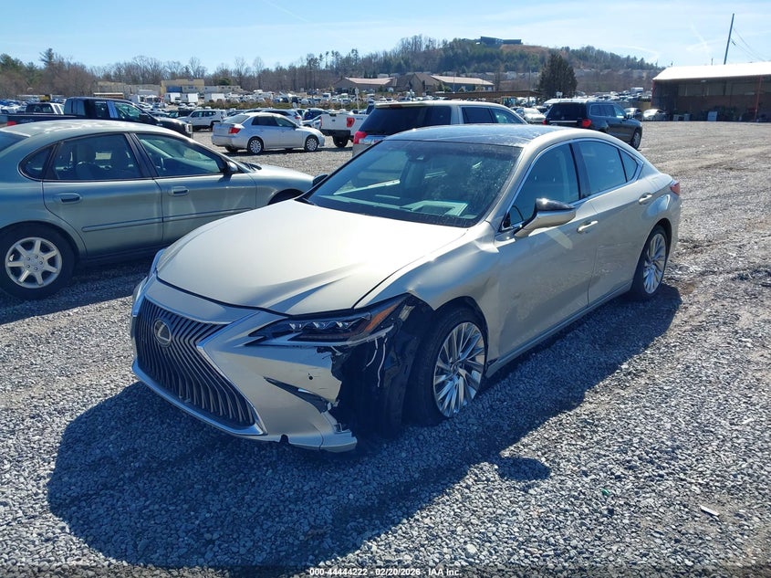 2020 Lexus ES