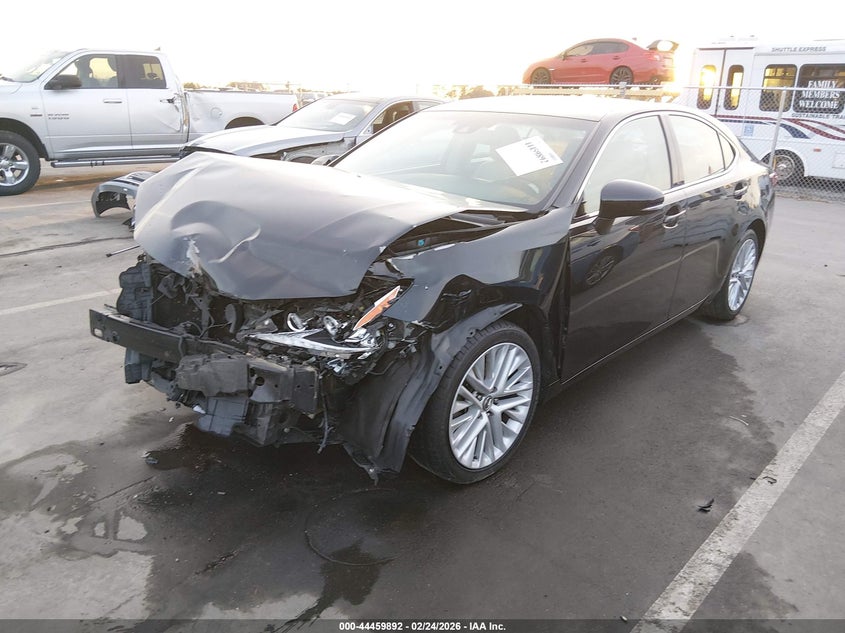 2016 Lexus ES