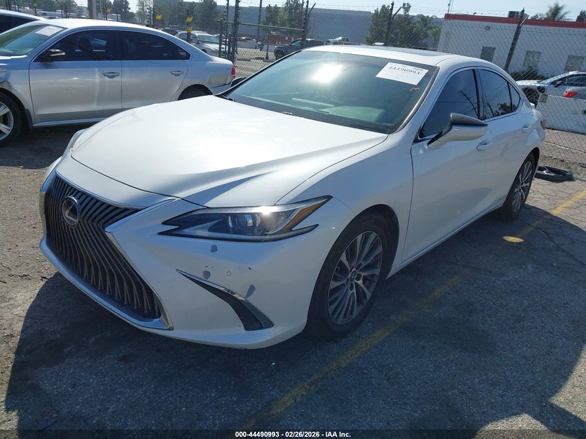 2020 Lexus ES