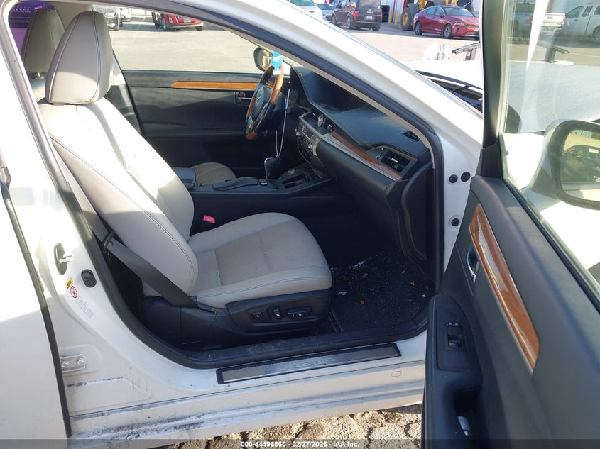2015 Lexus ES