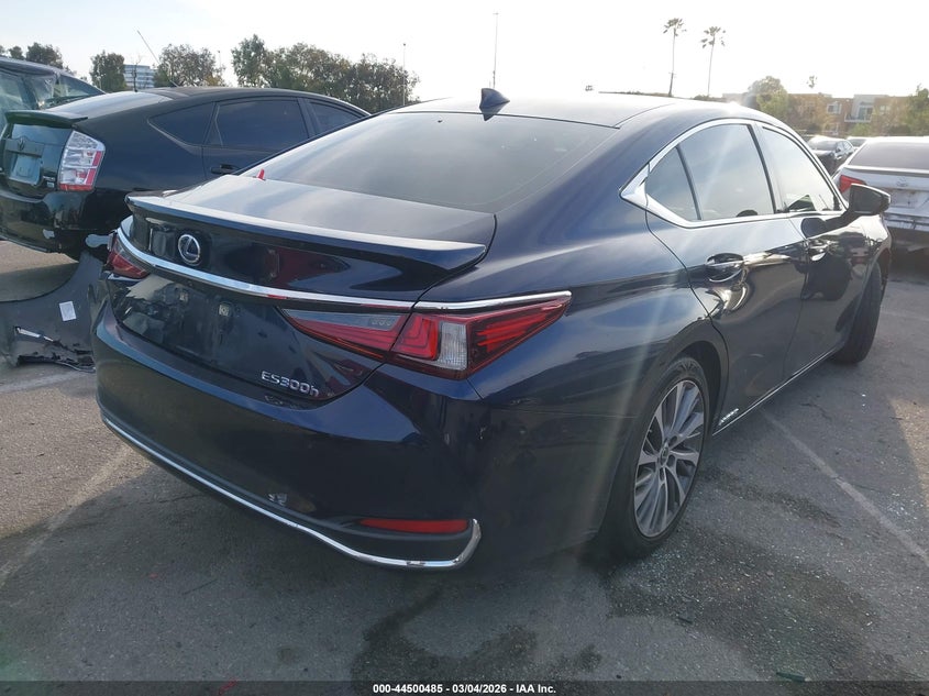 2021 Lexus ES