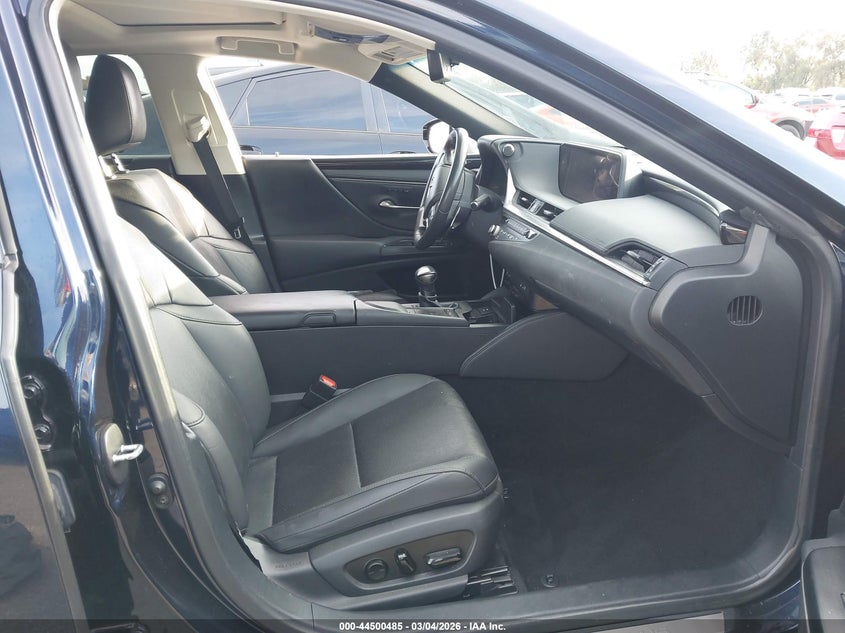 2021 Lexus ES