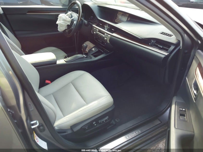 2014 Lexus ES