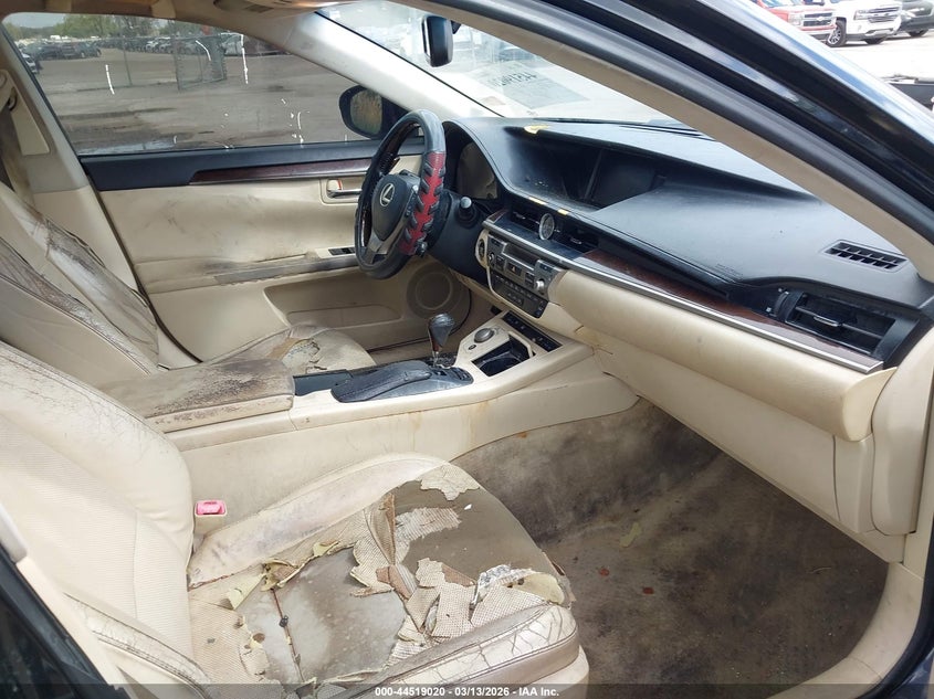 2015 Lexus ES