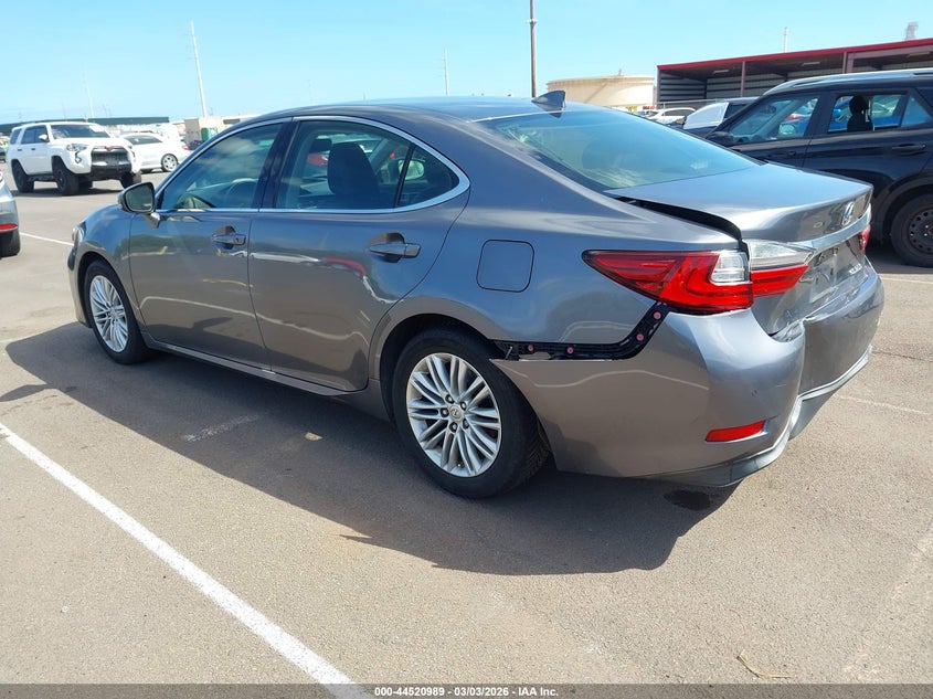 2016 Lexus ES