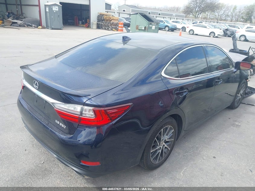 2017 Lexus ES