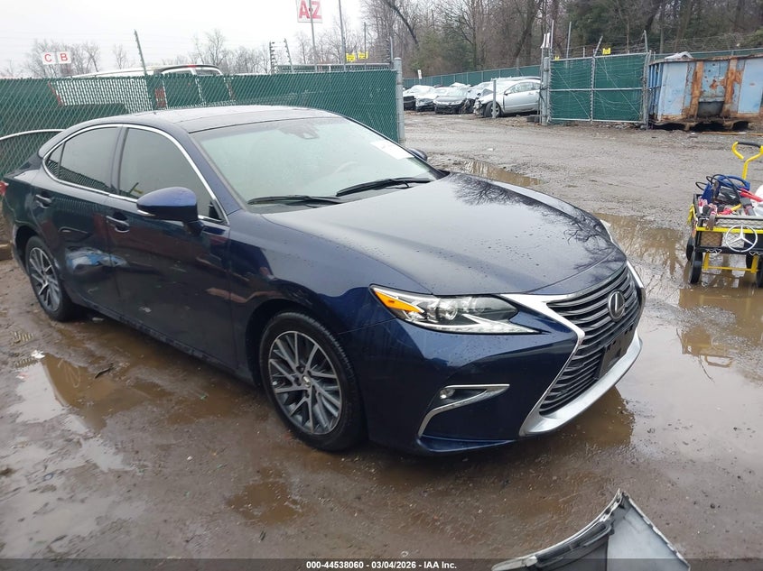 2017 Lexus ES