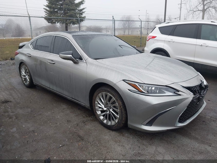 2020 Lexus ES