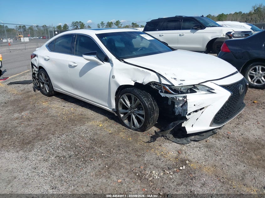 2019 Lexus ES
