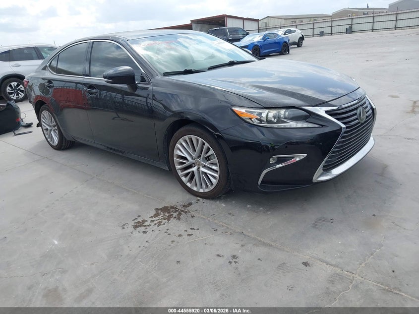 2016 Lexus ES