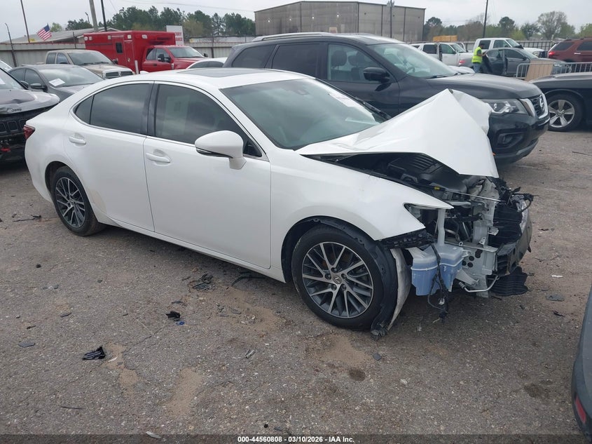 2016 Lexus ES