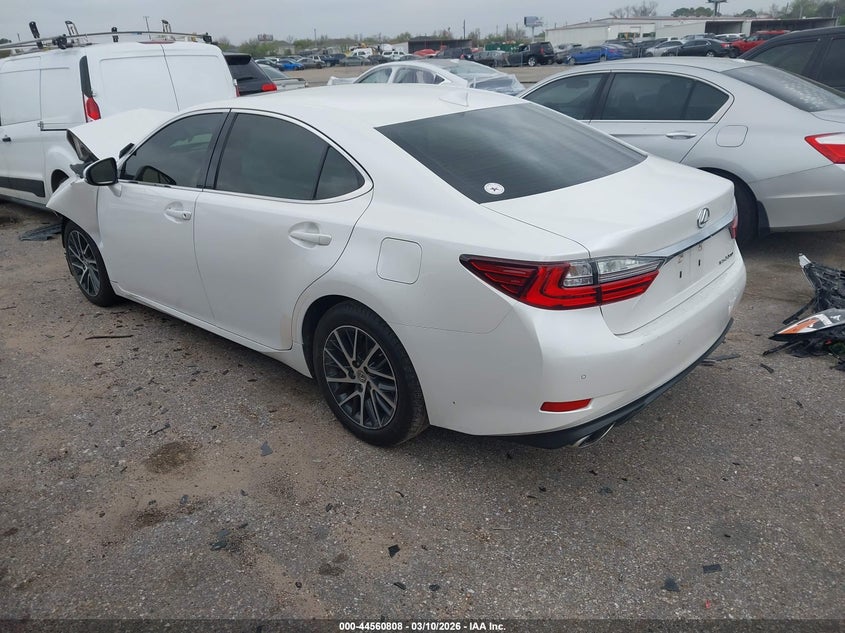 2016 Lexus ES