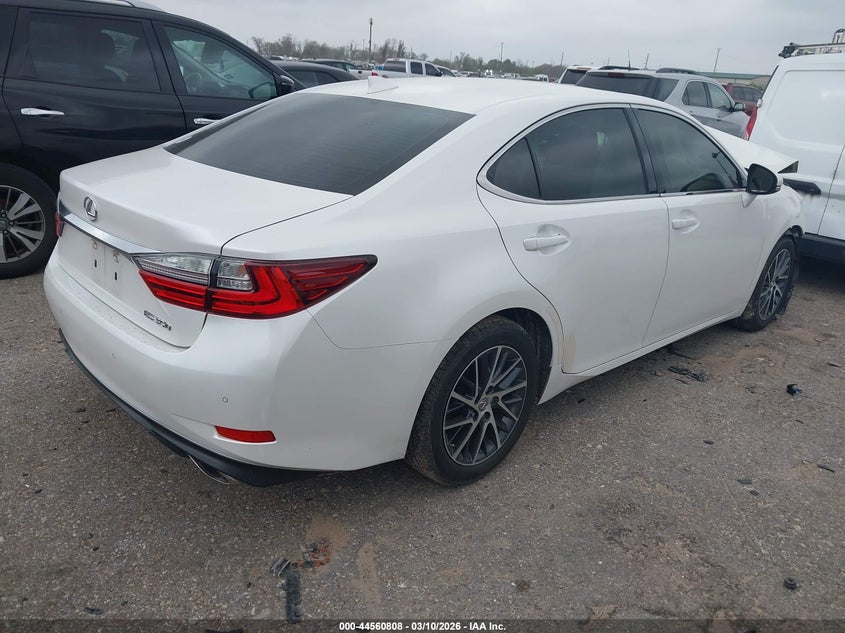 2016 Lexus ES