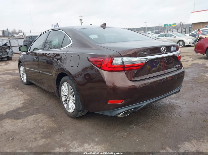 2016 Lexus ES
