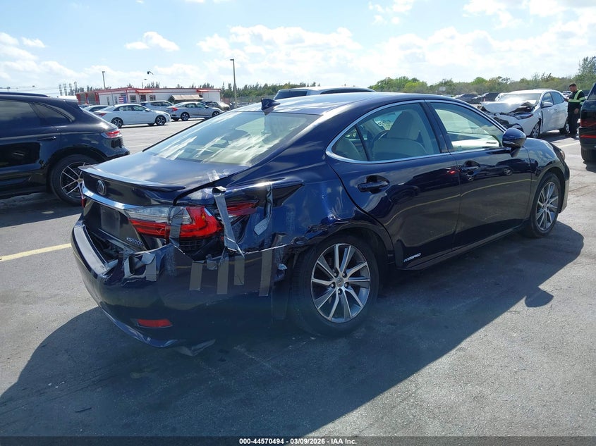 2017 Lexus ES