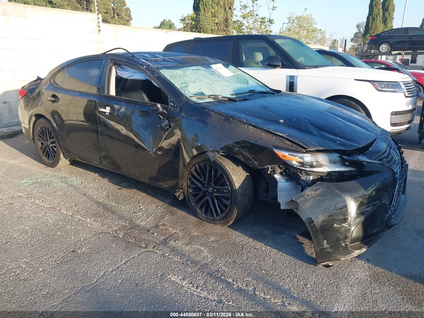2016 Lexus ES
