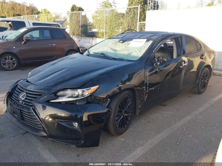 2016 Lexus ES
