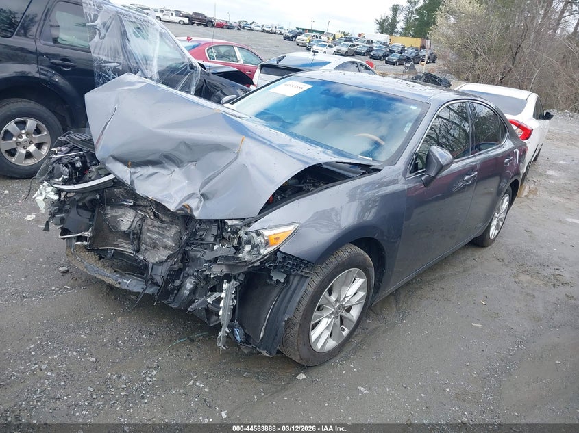 2015 Lexus ES