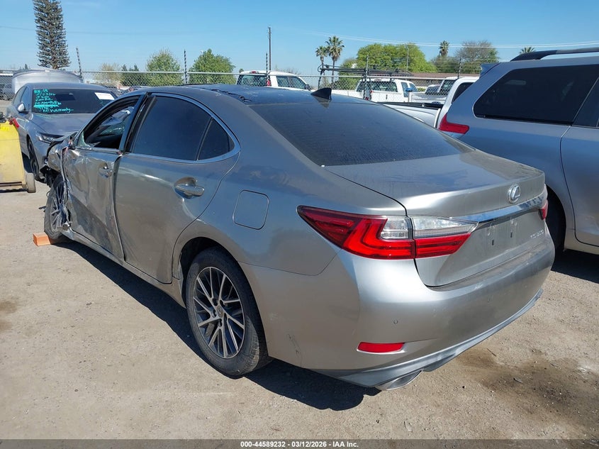 2016 Lexus ES