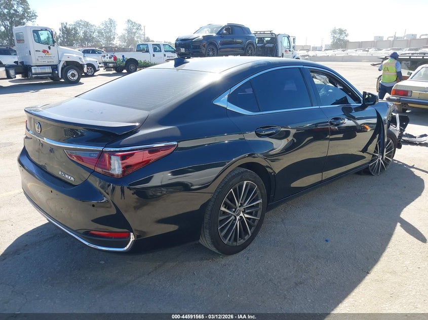 2023 Lexus ES