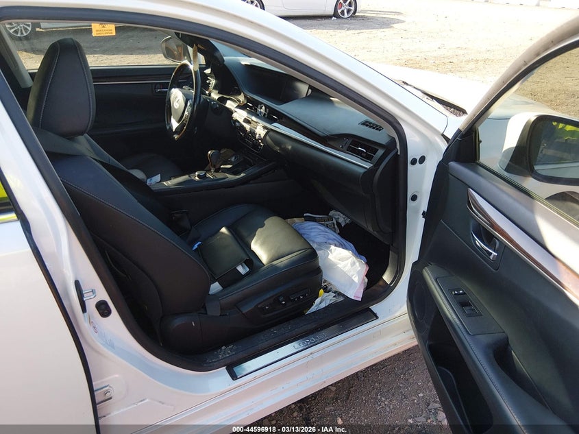 2015 Lexus ES