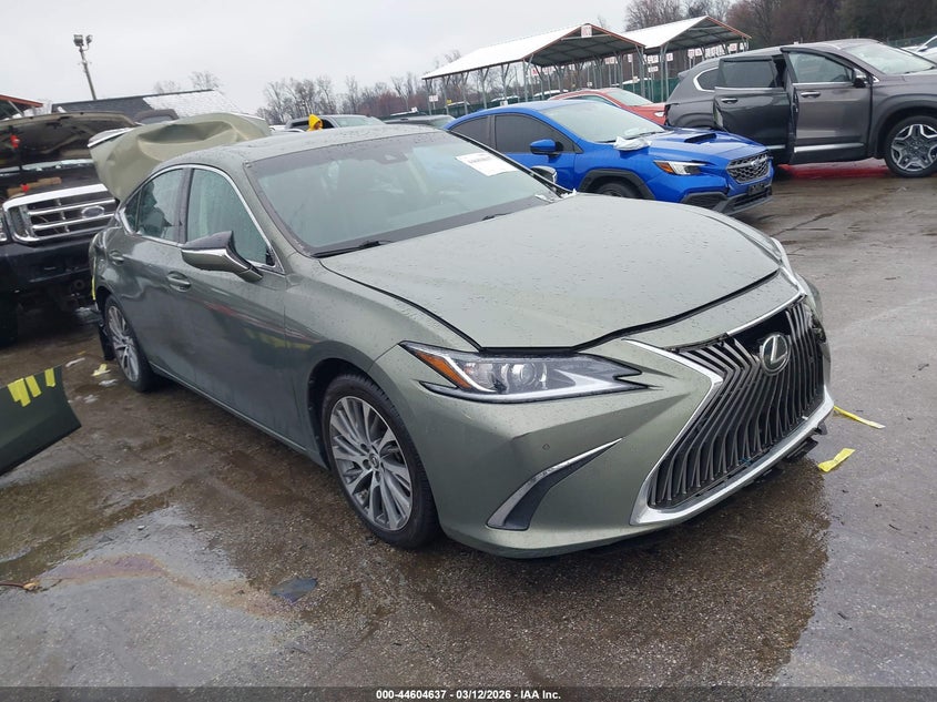 2019 Lexus ES