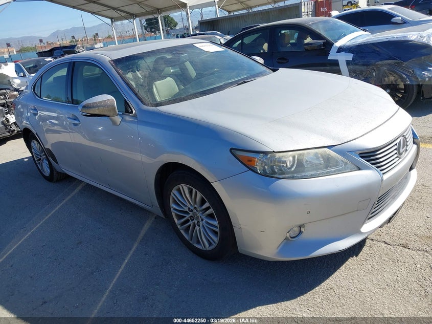 2015 Lexus ES