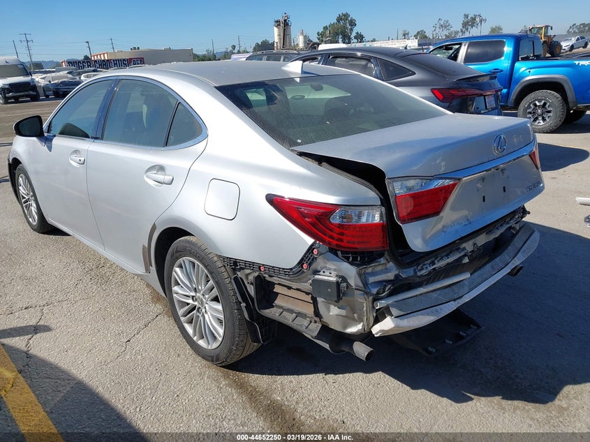 2015 Lexus ES