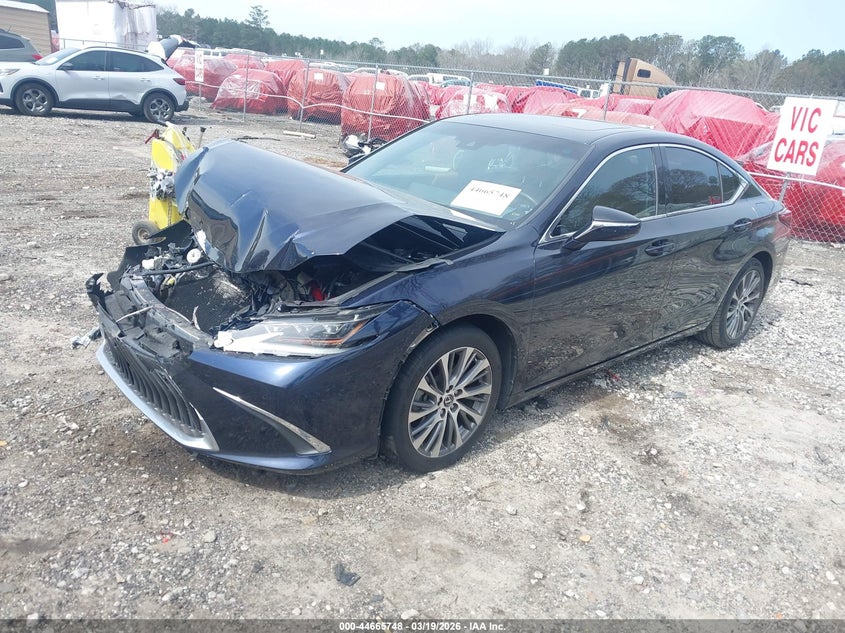 2019 Lexus ES