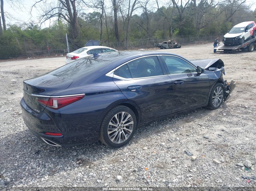 2019 Lexus ES