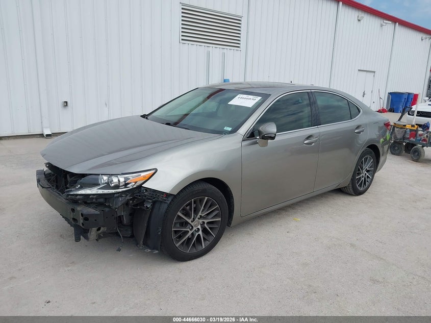 2017 Lexus ES