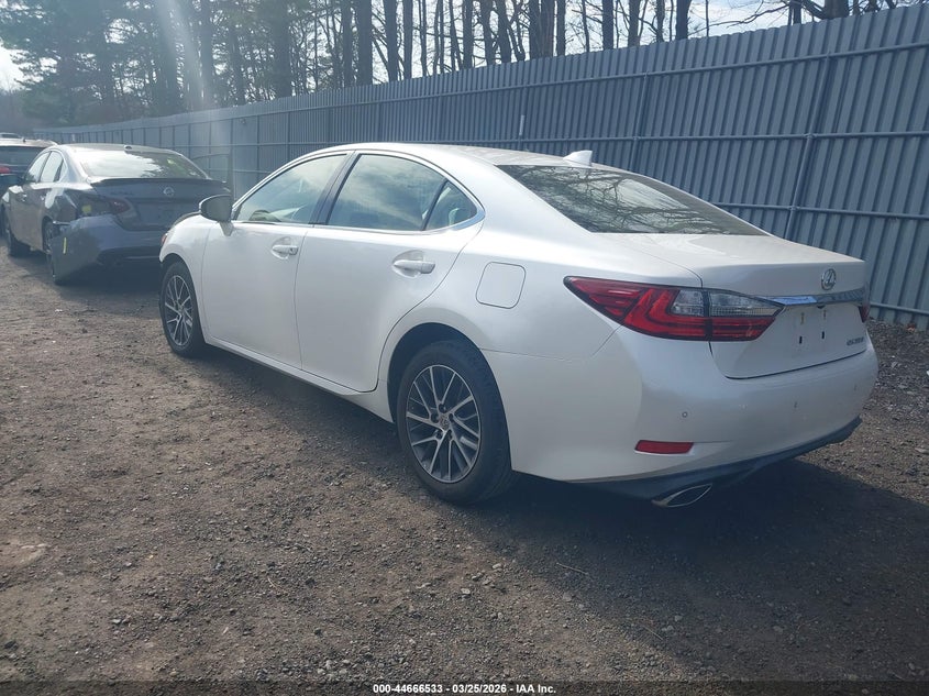 2016 Lexus ES