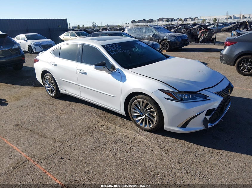 2019 Lexus ES