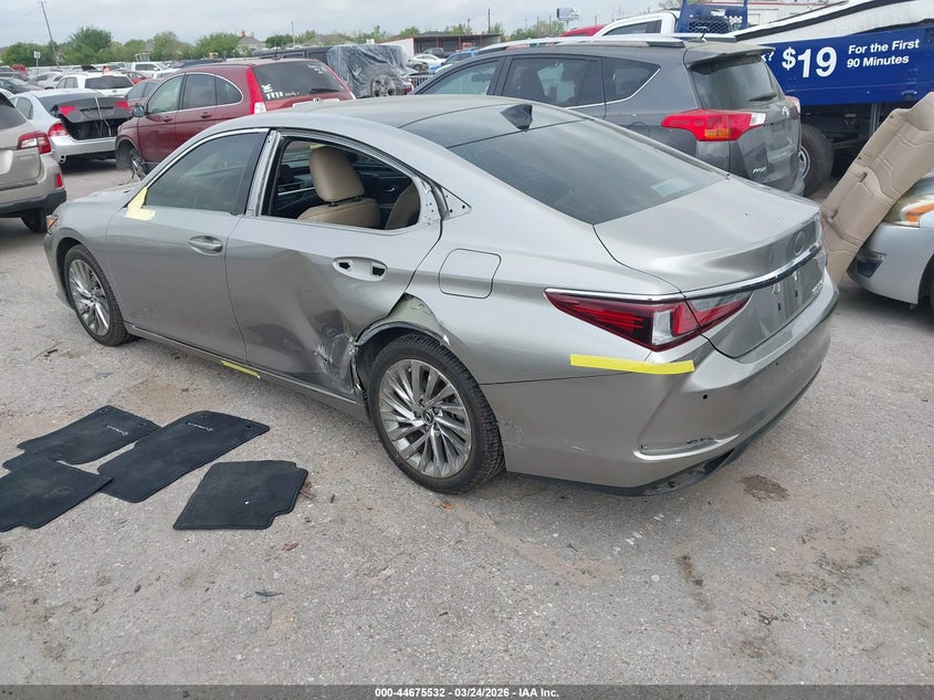 2019 Lexus ES
