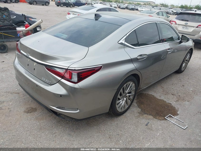 2019 Lexus ES
